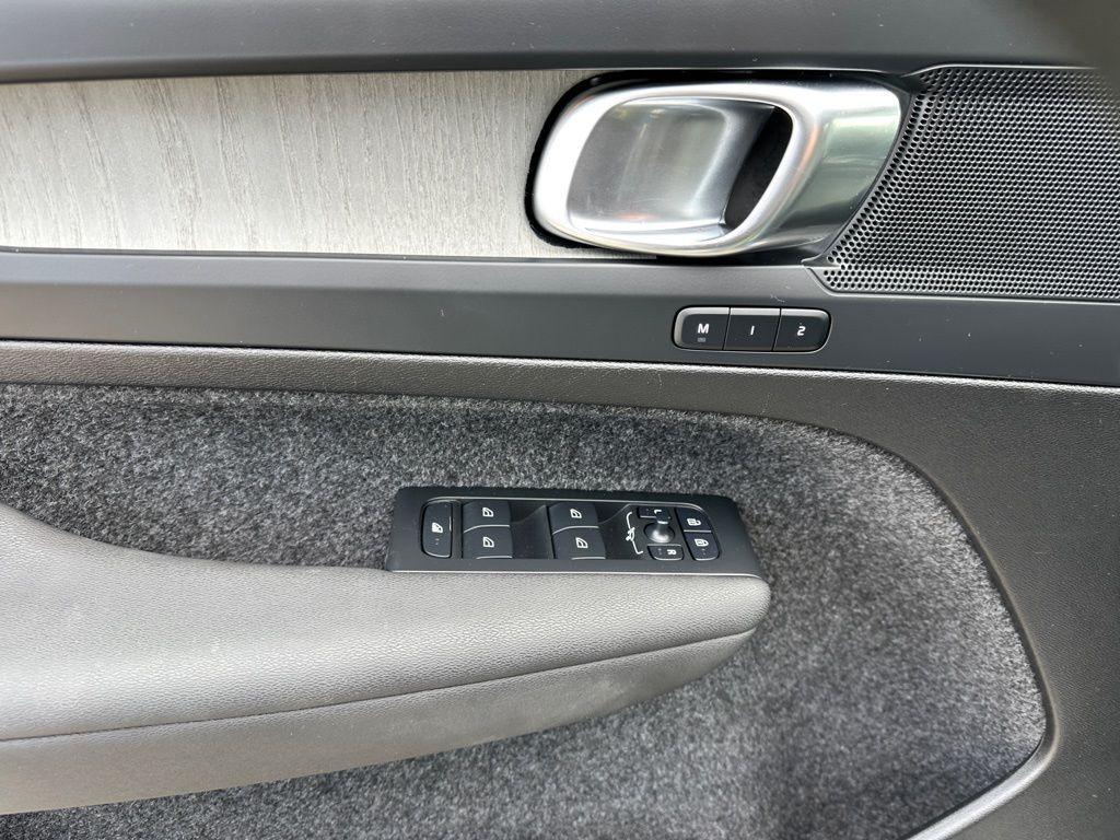 used 2025 Volvo XC40 car, priced at $28,386