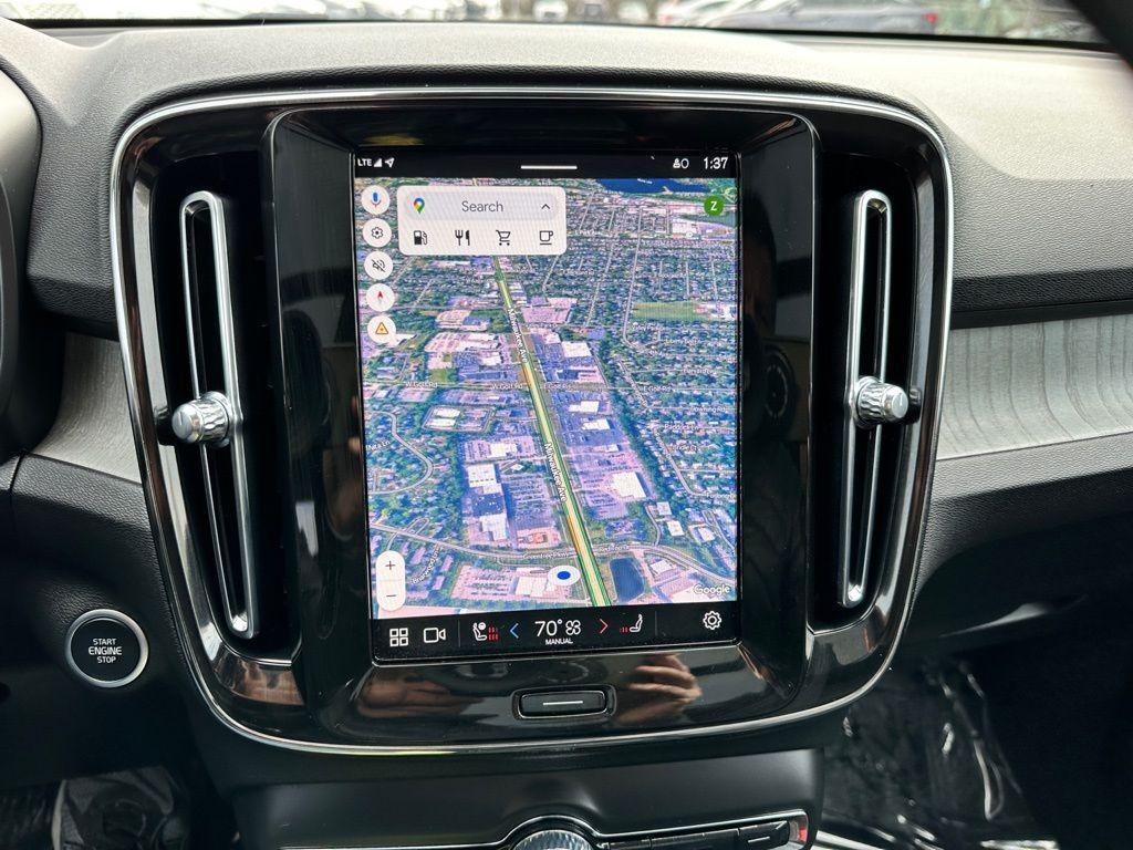 used 2025 Volvo XC40 car, priced at $28,386