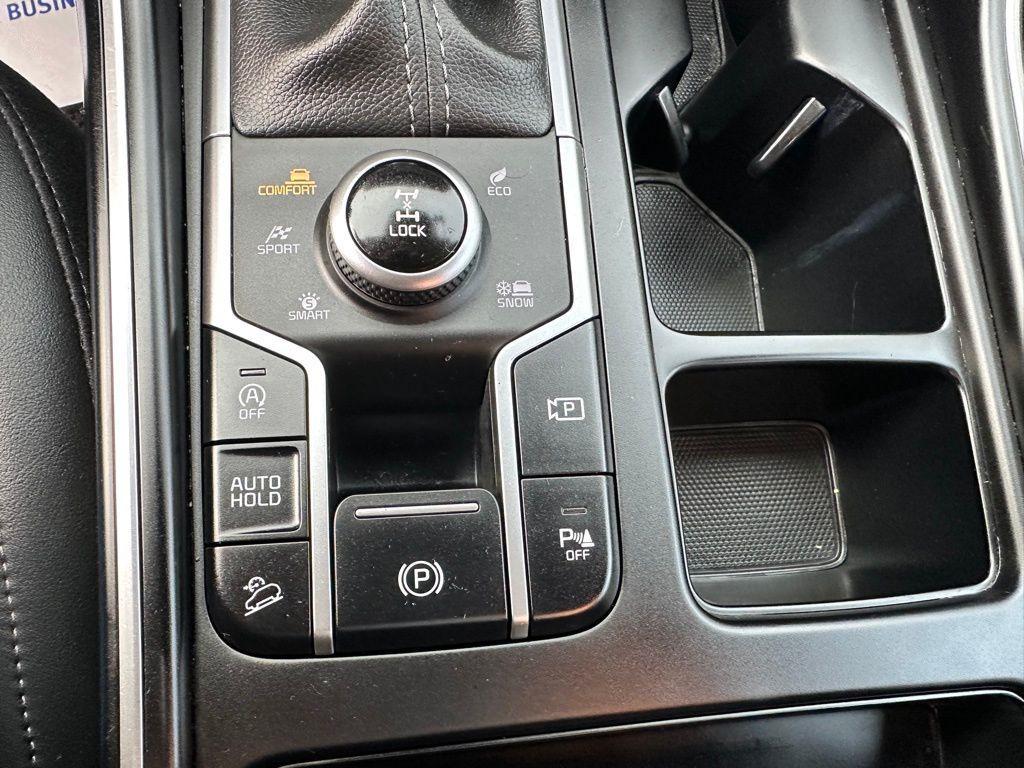 used 2023 Kia Sorento car, priced at $27,733