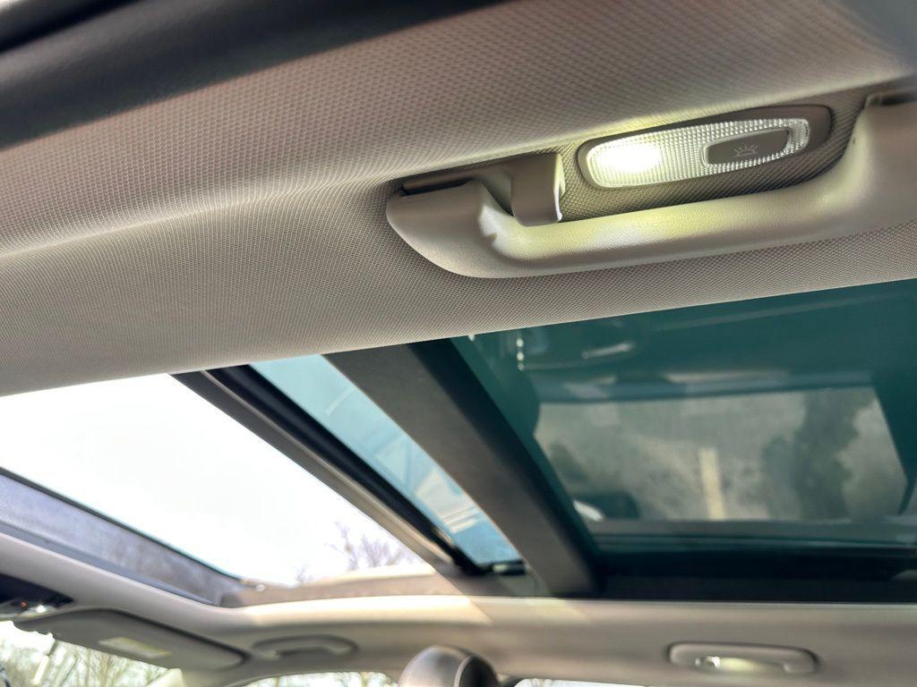 used 2023 Kia Sorento car, priced at $27,733