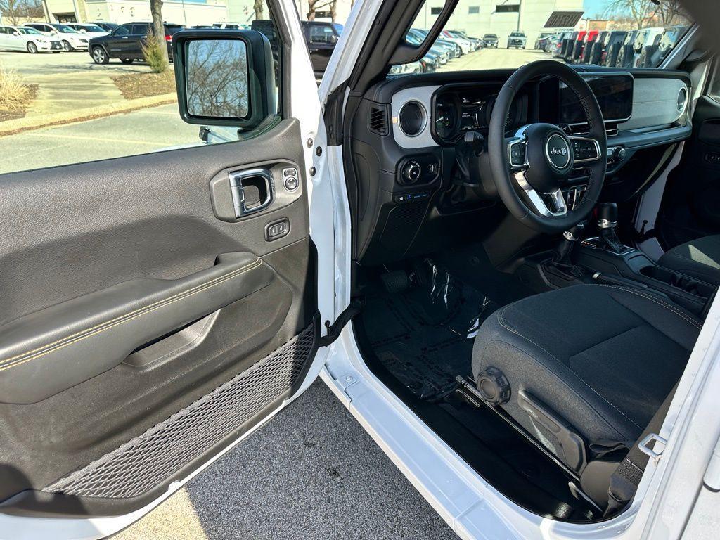 used 2025 Jeep Wrangler 4xe car, priced at $33,109