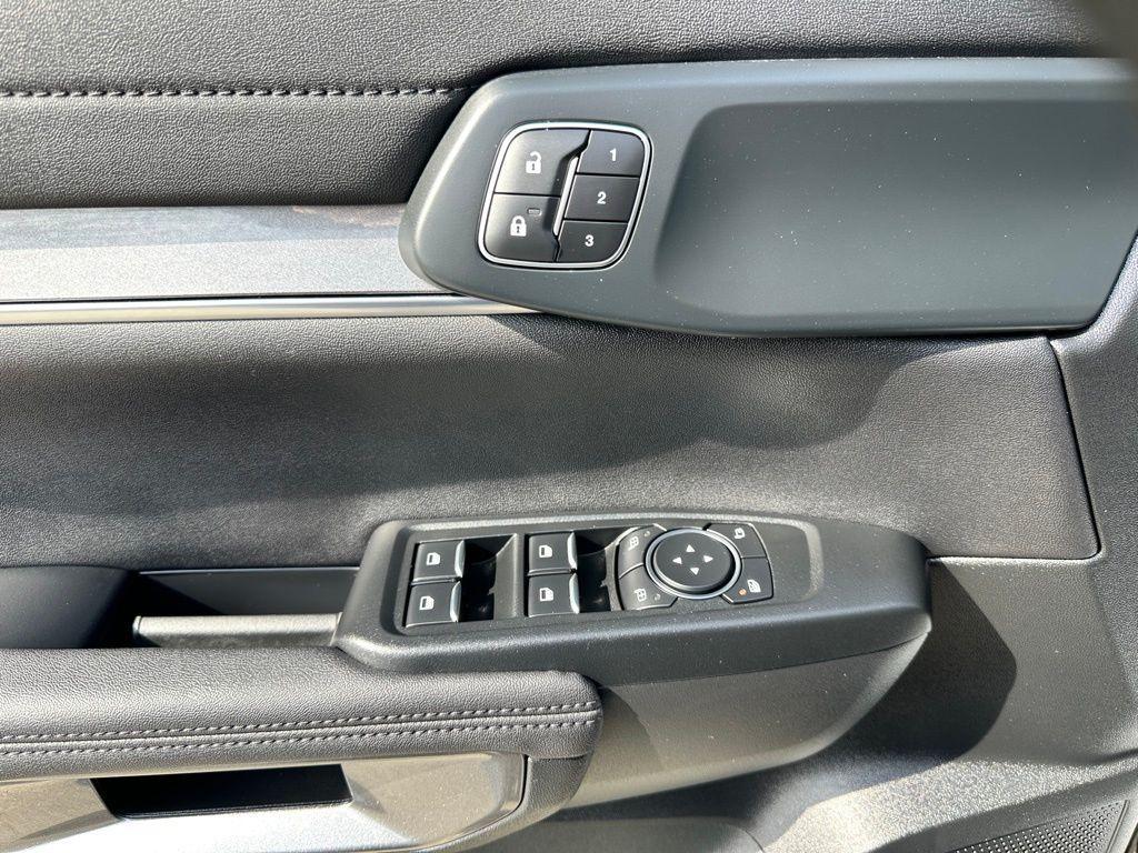 used 2025 Ford Ranger car, priced at $43,937