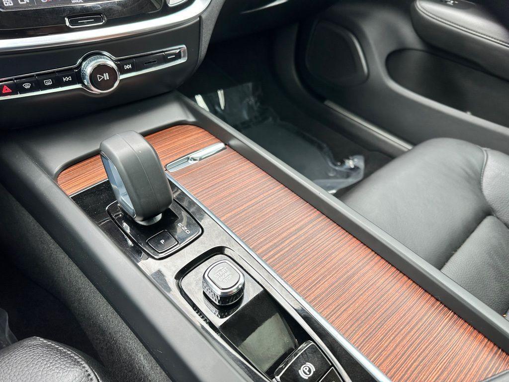 used 2025 Volvo V60 Cross Country car, priced at $33,804