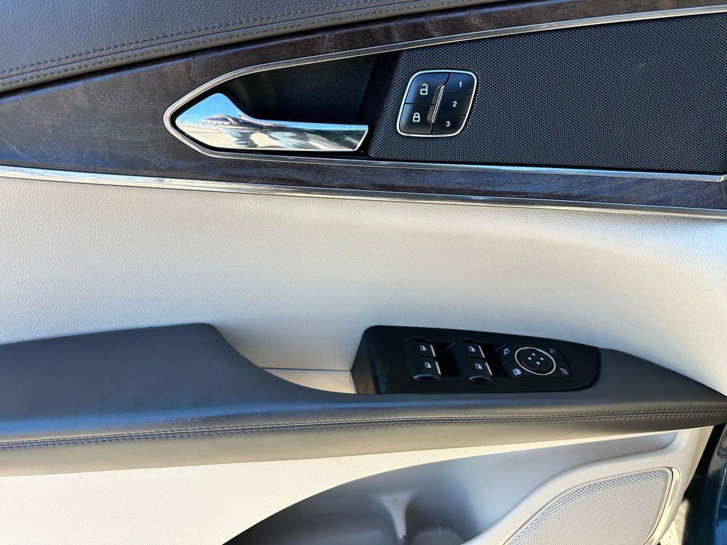 used 2016 Lincoln MKX car, priced at $9,902