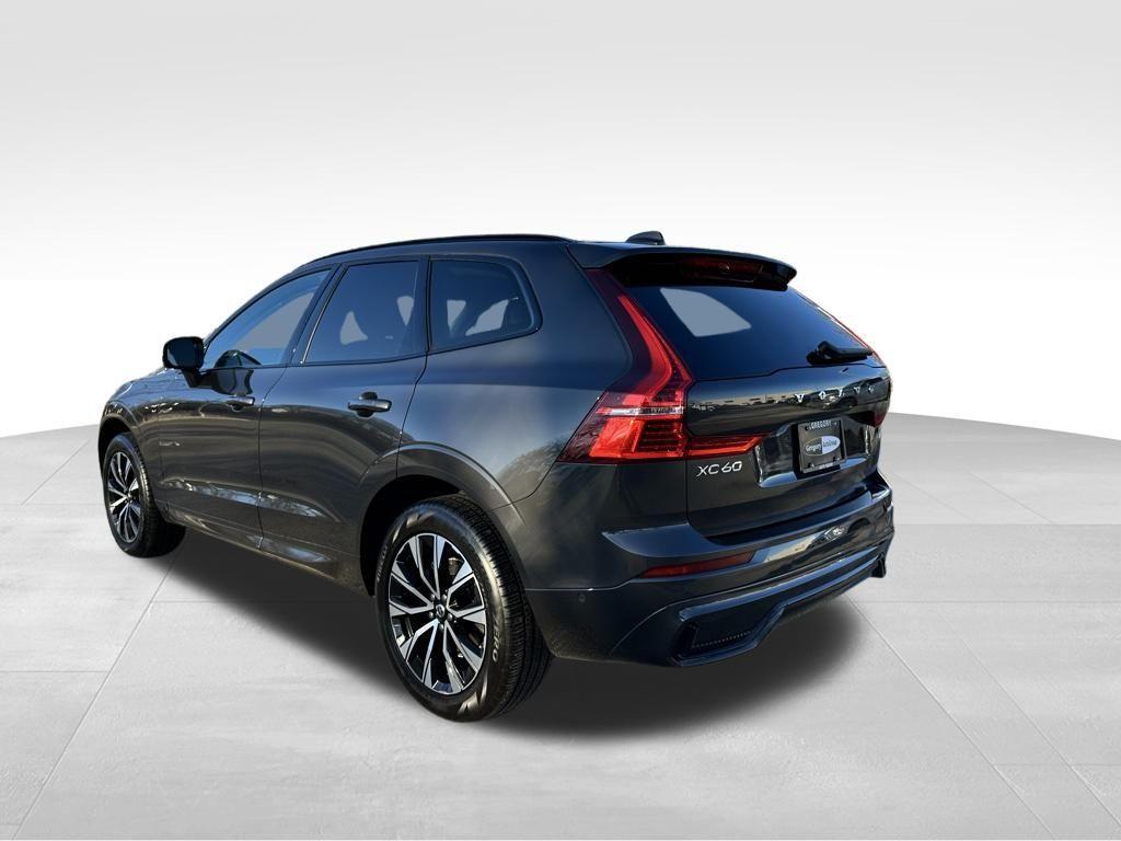 used 2025 Volvo XC60 car, priced at $31,596