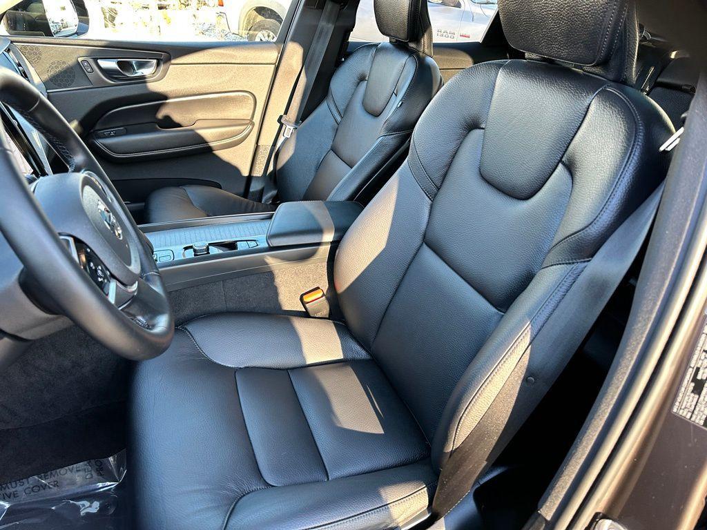 used 2025 Volvo XC60 car, priced at $31,596