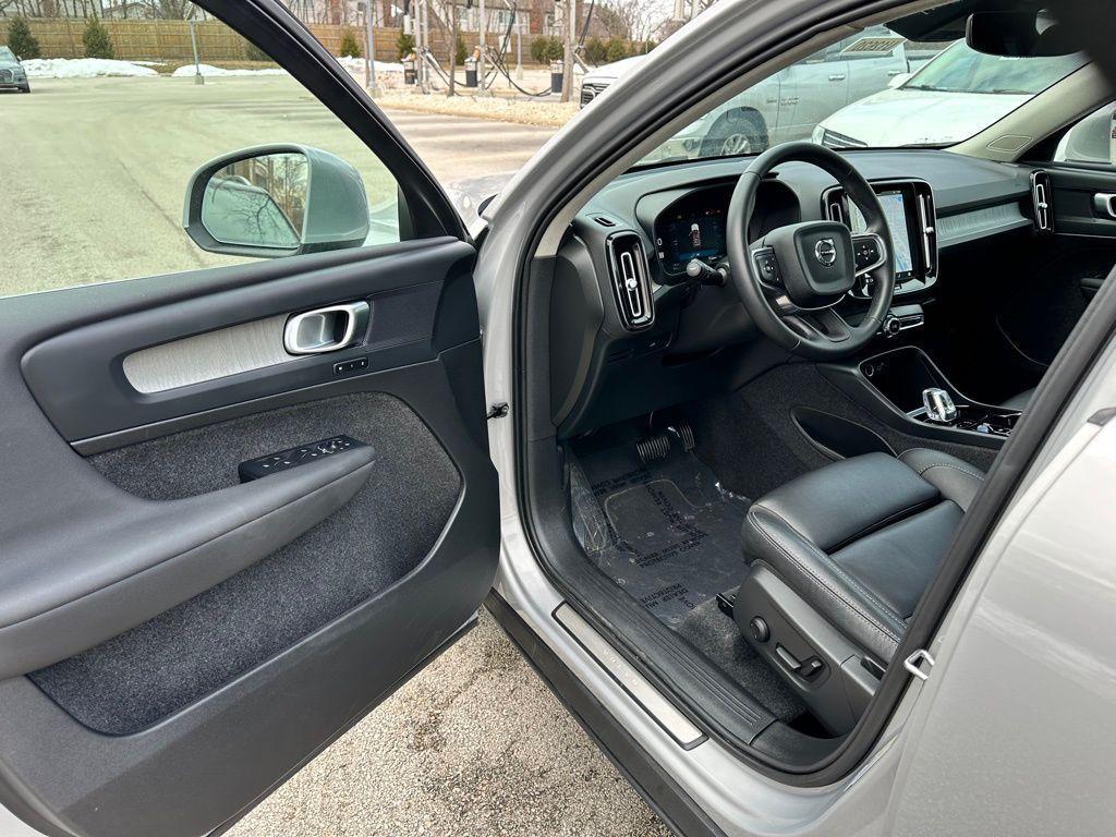 used 2025 Volvo XC40 car, priced at $29,446
