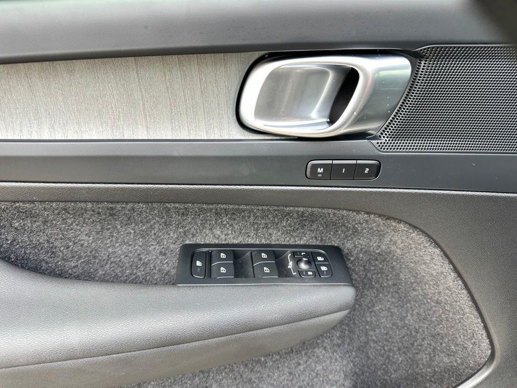 used 2025 Volvo XC40 car, priced at $29,446