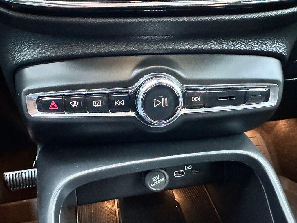 used 2023 Volvo C40 Recharge Pure Electric car, priced at $24,045