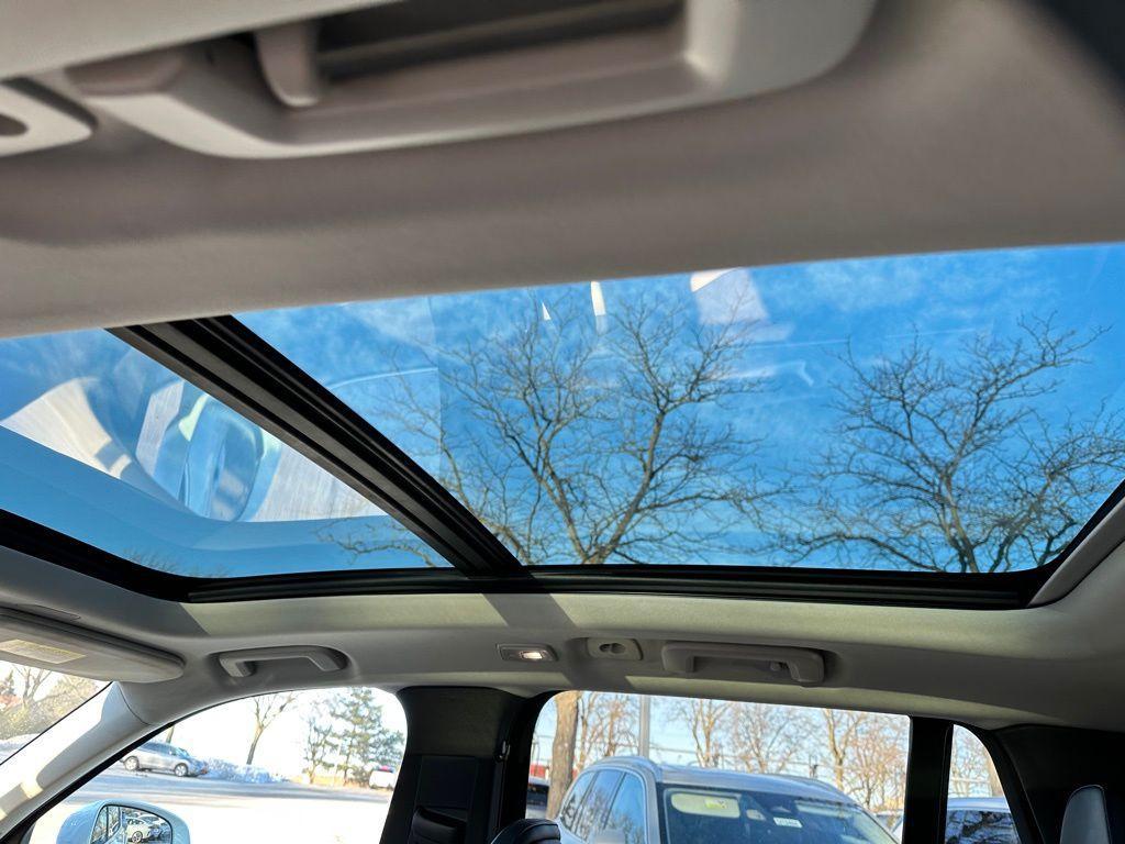 used 2024 Volvo XC90 car, priced at $35,544