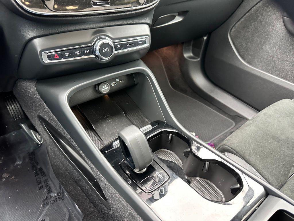 used 2023 Volvo C40 Recharge Pure Electric car, priced at $26,262