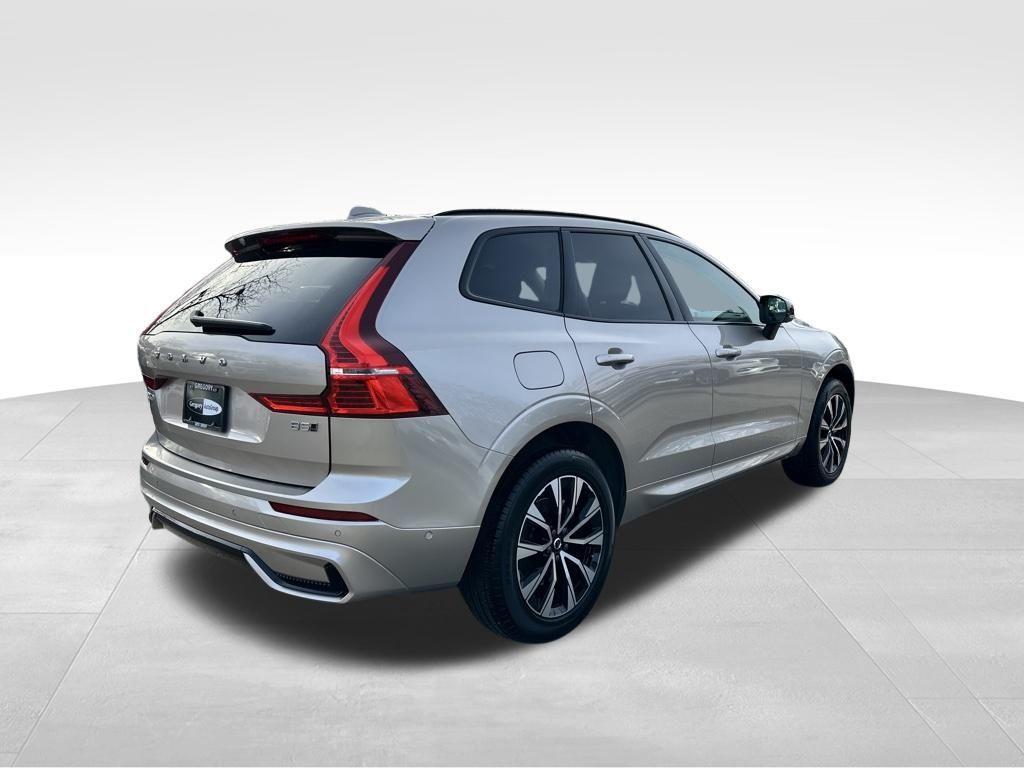 used 2025 Volvo XC60 car, priced at $30,864
