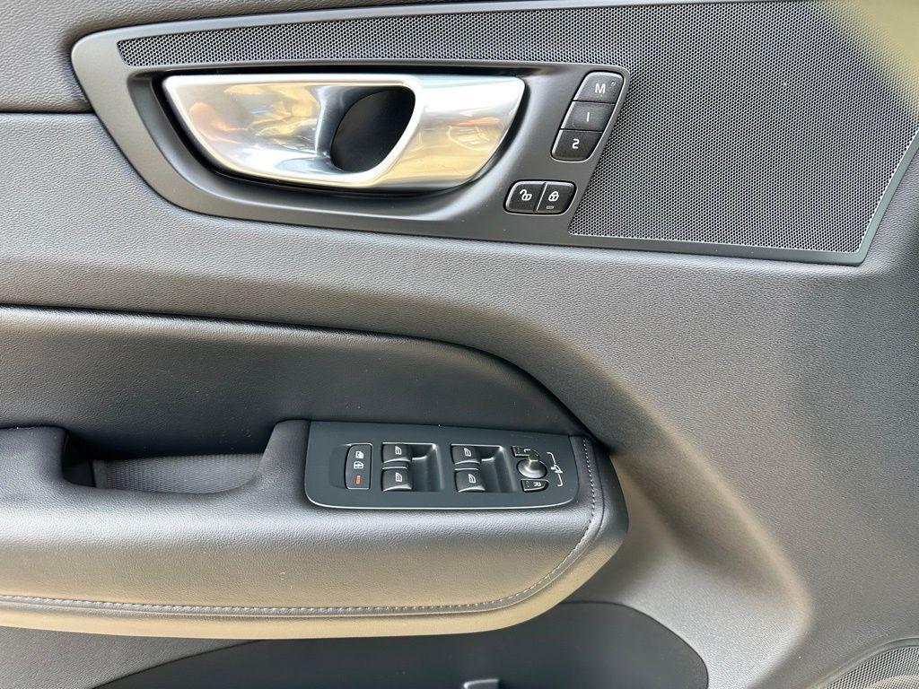 used 2025 Volvo XC60 car, priced at $30,864