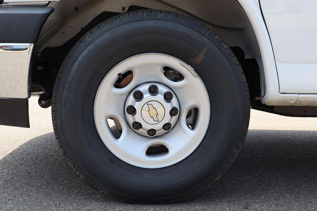 new 2025 Chevrolet Express 2500 car, priced at $49,411