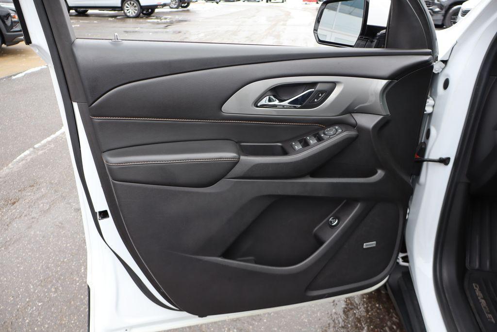 used 2018 Chevrolet Traverse car, priced at $15,000