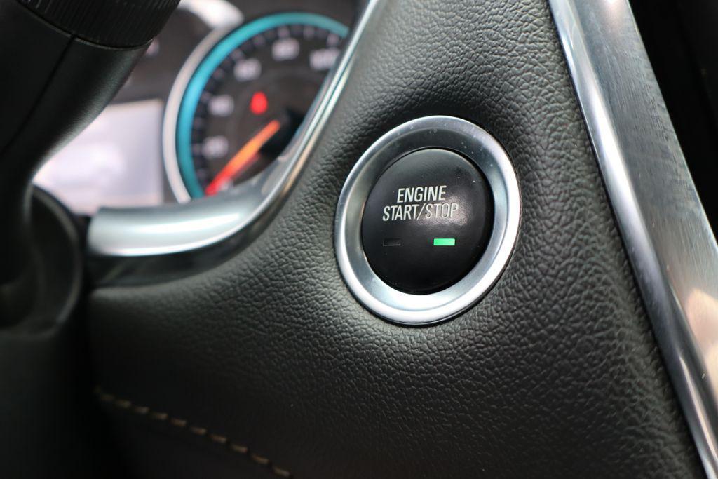 used 2023 Chevrolet Traverse car, priced at $32,000