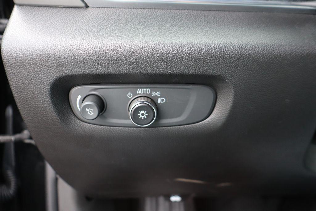 used 2023 Chevrolet Traverse car, priced at $32,000