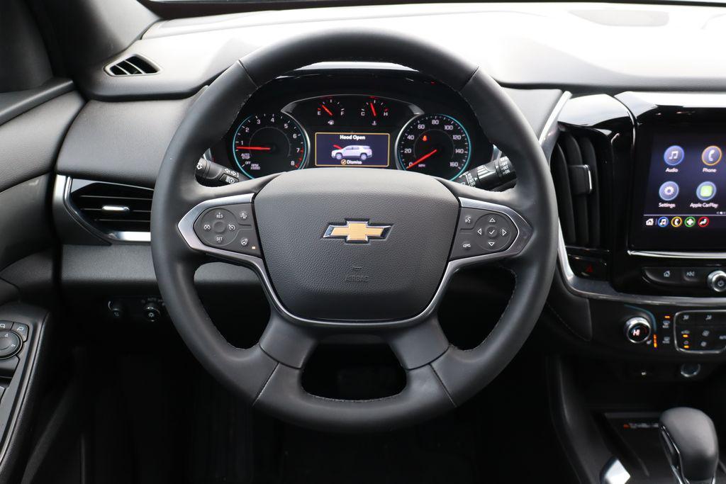 used 2023 Chevrolet Traverse car, priced at $32,000