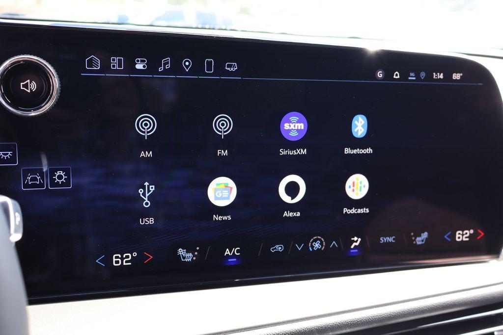 new 2025 Chevrolet Traverse car, priced at $43,000