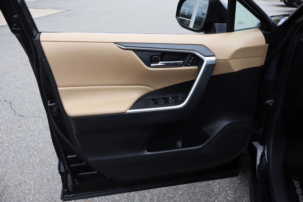 used 2020 Toyota RAV4 car, priced at $26,438