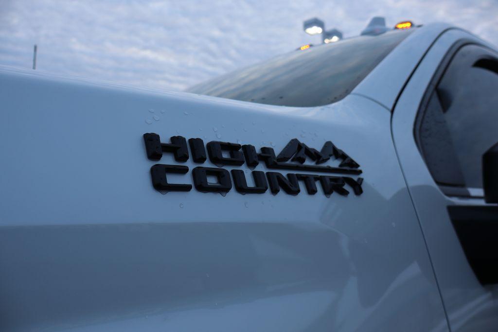 used 2021 Chevrolet Silverado 2500 car, priced at $57,900