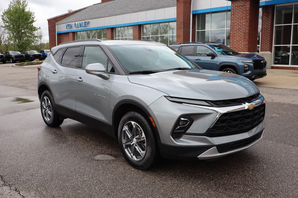 used 2024 Chevrolet Blazer car, priced at $30,198
