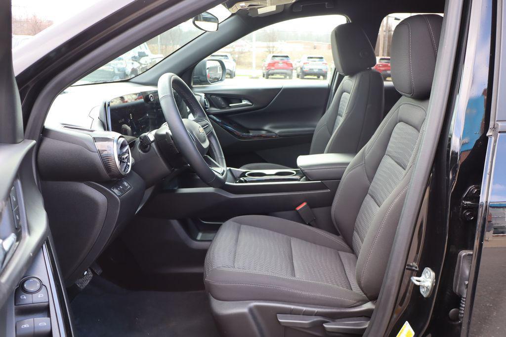 used 2025 Chevrolet Equinox car, priced at $25,750