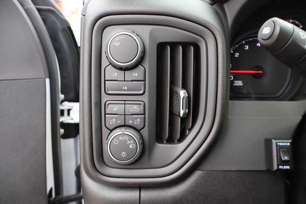 new 2025 Chevrolet Silverado 2500 car, priced at $64,281