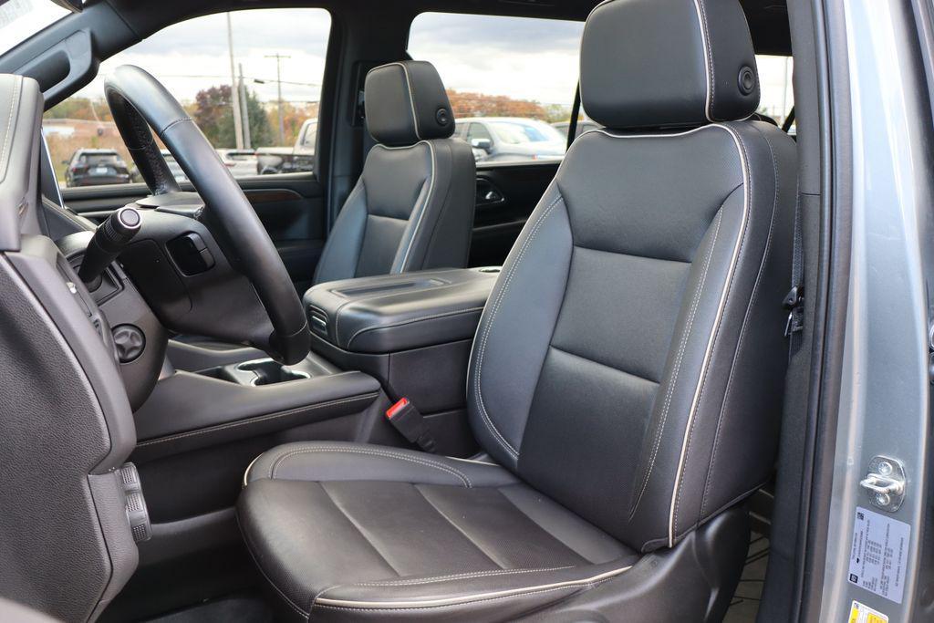 used 2023 Chevrolet Suburban car, priced at $43,000