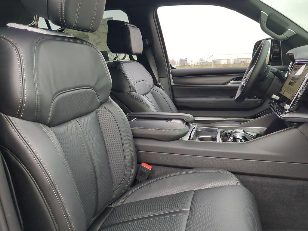 new 2026 Jeep Grand Wagoneer car, priced at $100,759