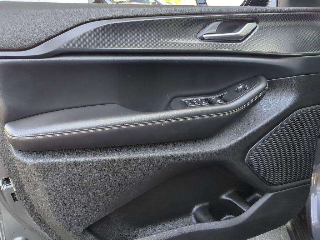 used 2023 Jeep Grand Cherokee L car, priced at $24,998