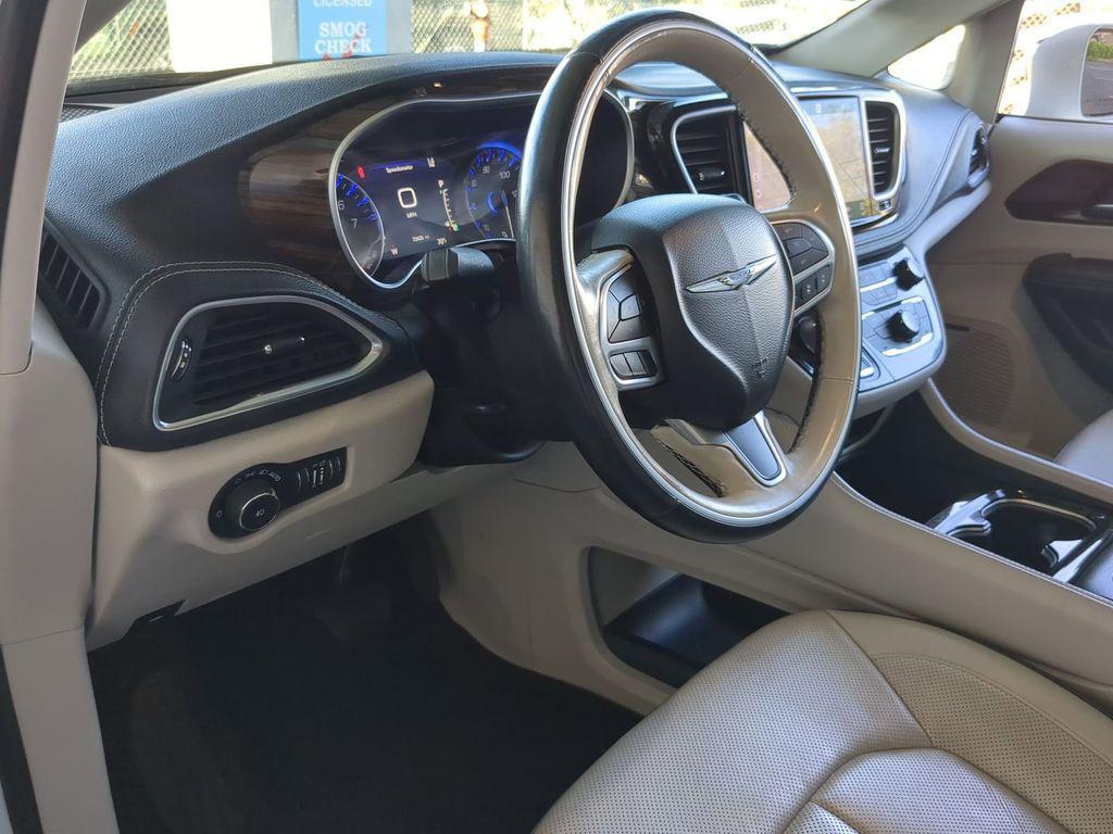 used 2021 Chrysler Pacifica car, priced at $28,987