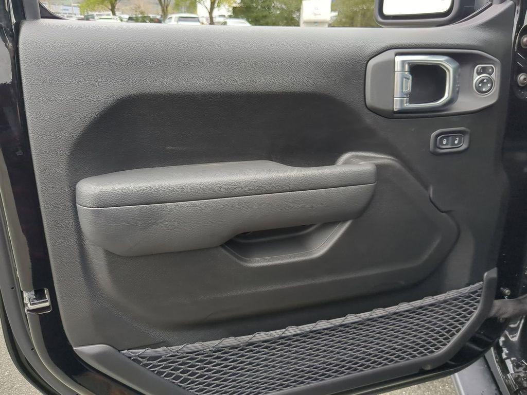 new 2026 Jeep Wrangler car, priced at $51,084