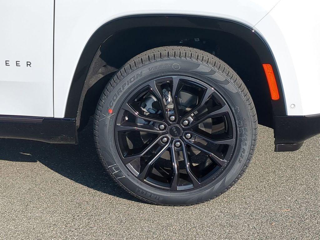 new 2026 Jeep Grand Wagoneer car, priced at $100,140