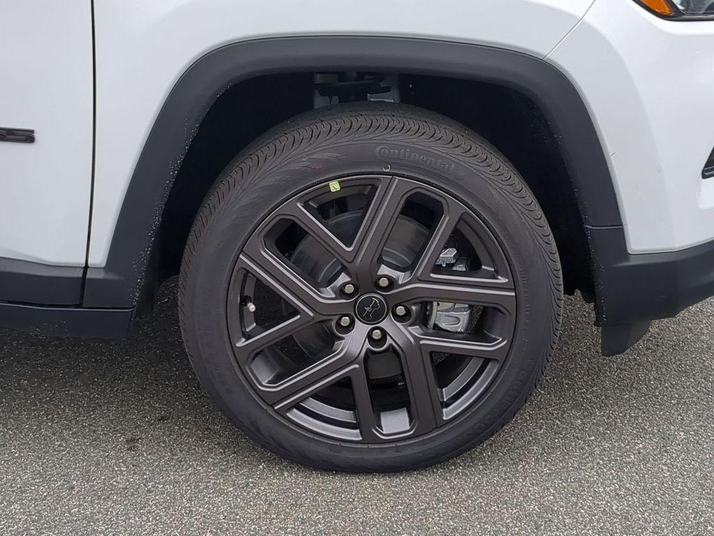 new 2026 Jeep Compass car, priced at $33,525