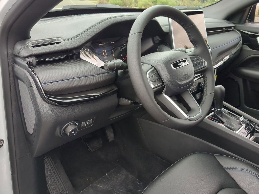 new 2026 Jeep Compass car, priced at $33,525