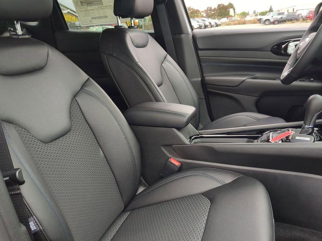 new 2026 Jeep Compass car, priced at $29,185