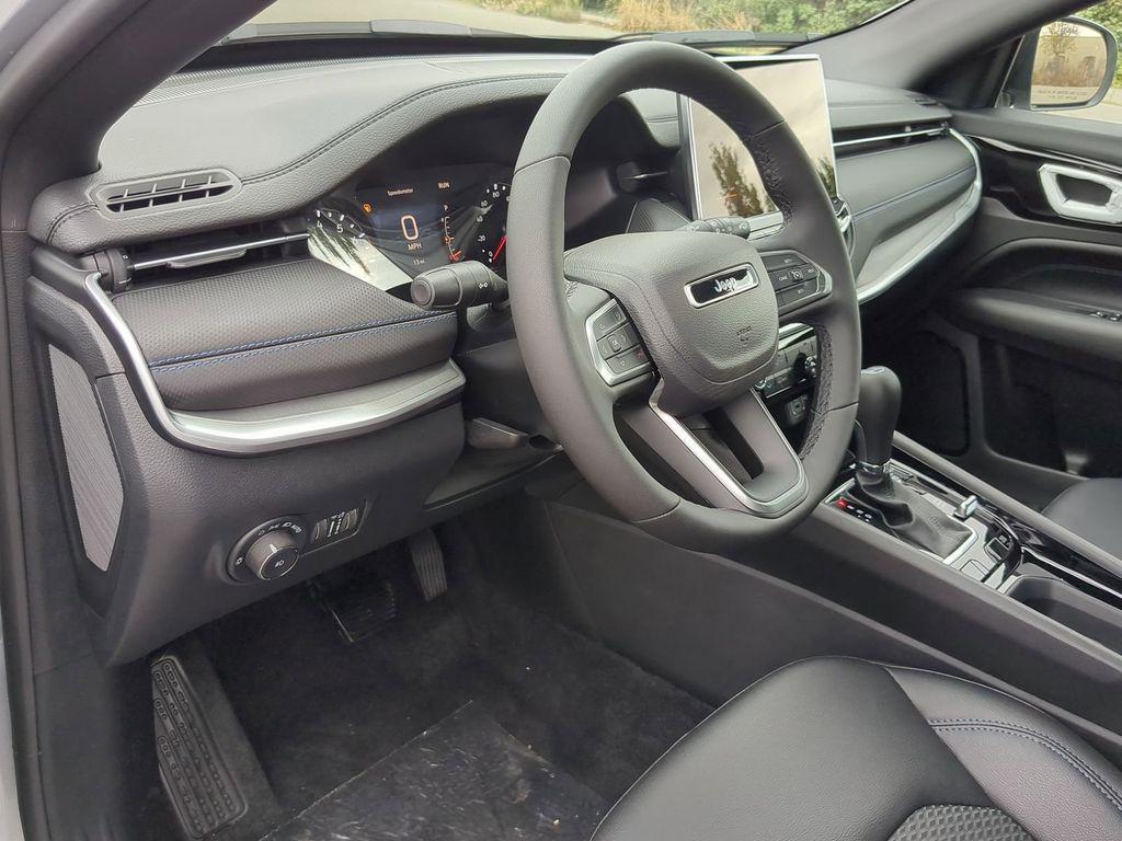 new 2026 Jeep Compass car, priced at $29,185