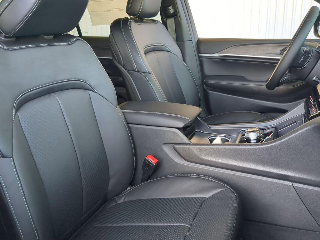 new 2026 Jeep Grand Cherokee L car, priced at $55,580