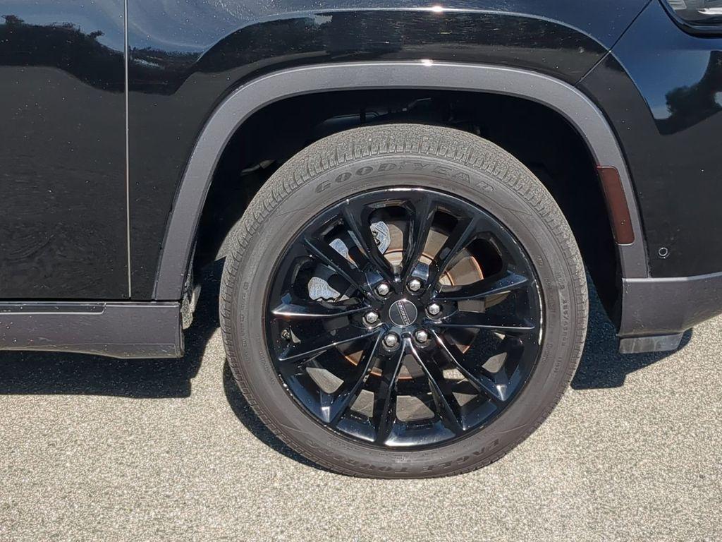 used 2022 Jeep Wagoneer car, priced at $44,998