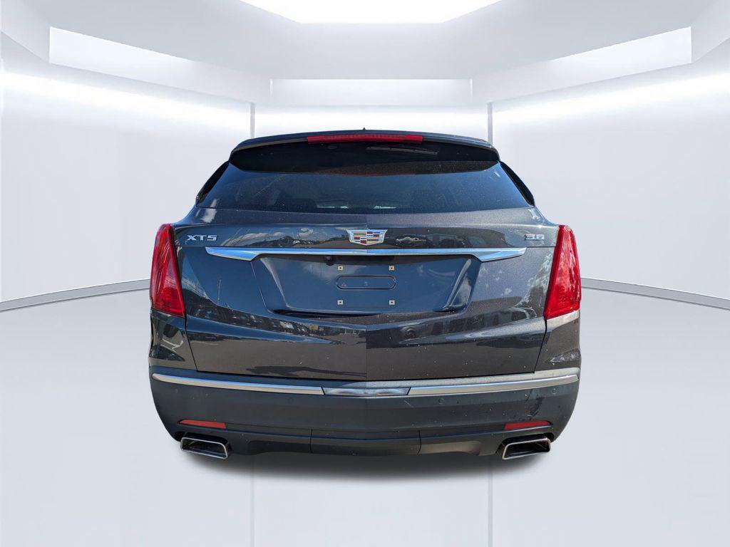 used 2017 Cadillac XT5 car, priced at $20,544
