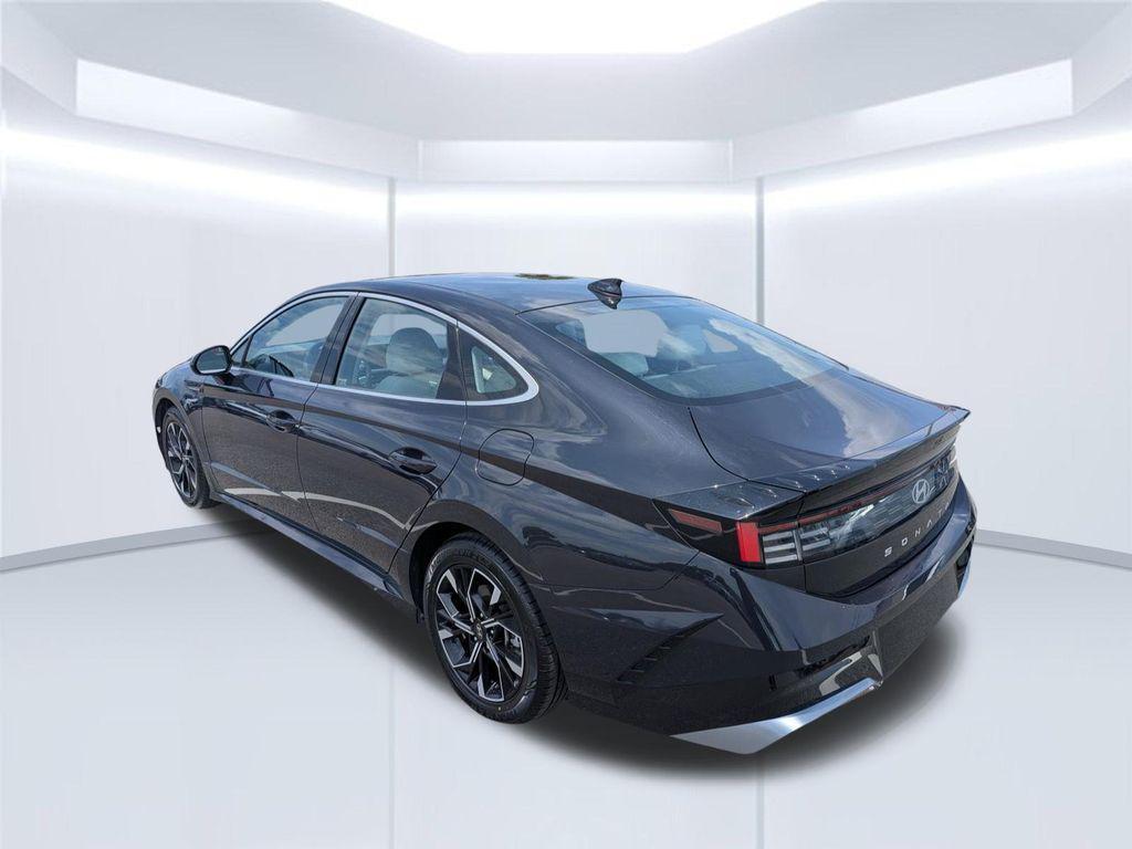 used 2025 Hyundai Sonata car, priced at $24,252