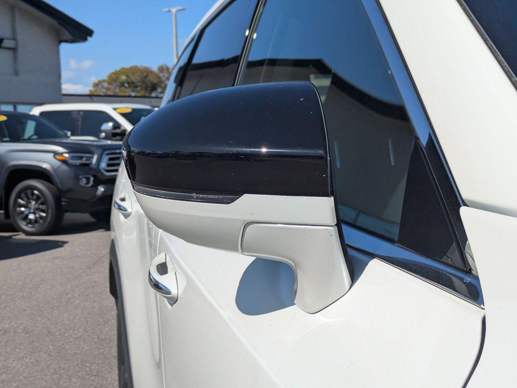 used 2025 INFINITI QX60 car, priced at $42,000