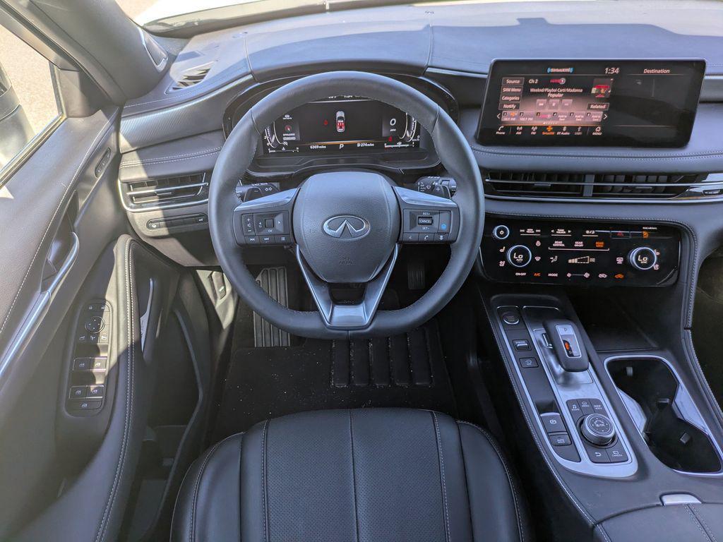 used 2025 INFINITI QX60 car, priced at $42,000