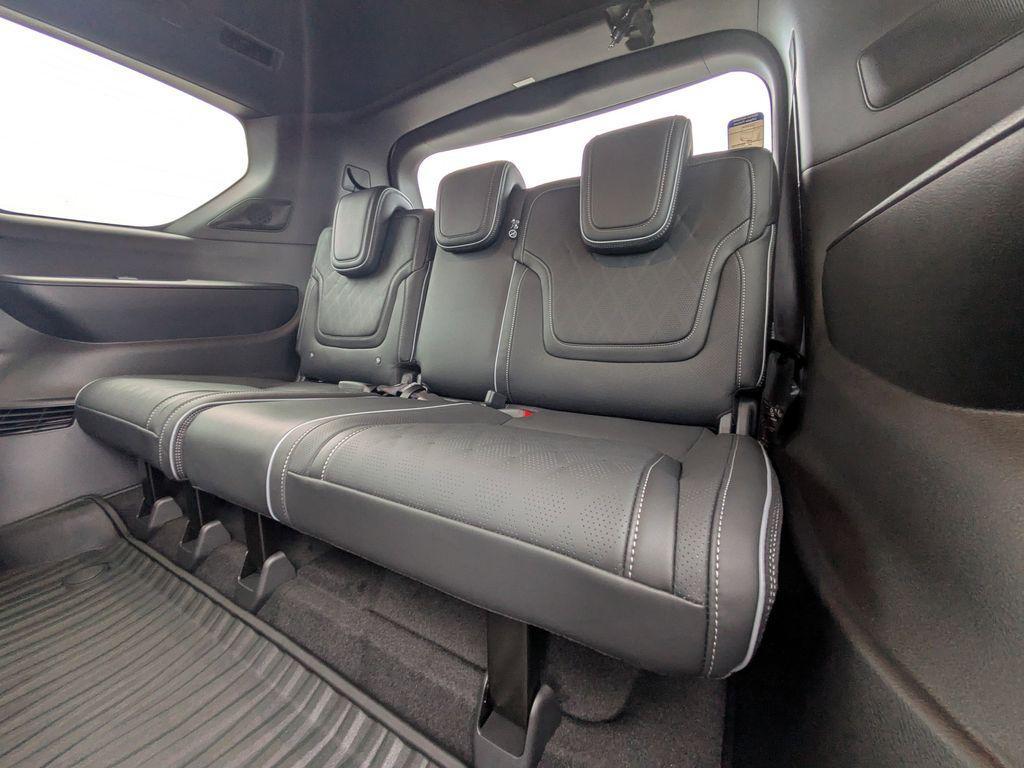 new 2026 INFINITI QX80 car, priced at $105,088