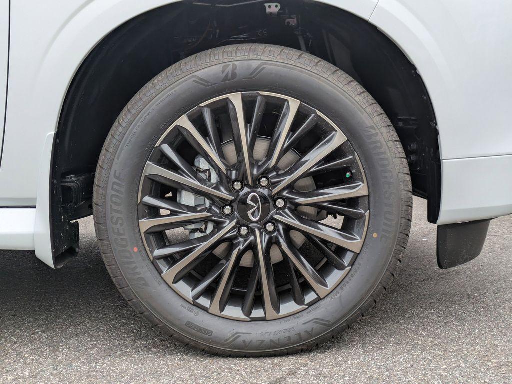 new 2026 INFINITI QX80 car, priced at $105,088