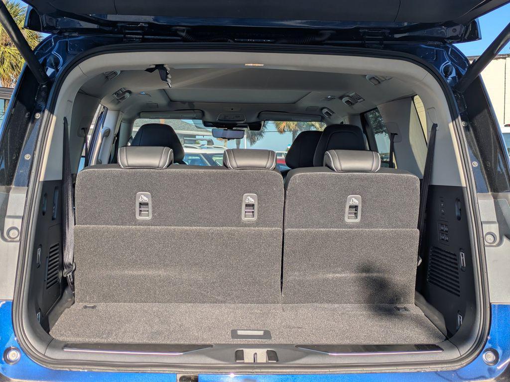 new 2025 INFINITI QX80 car, priced at $87,244