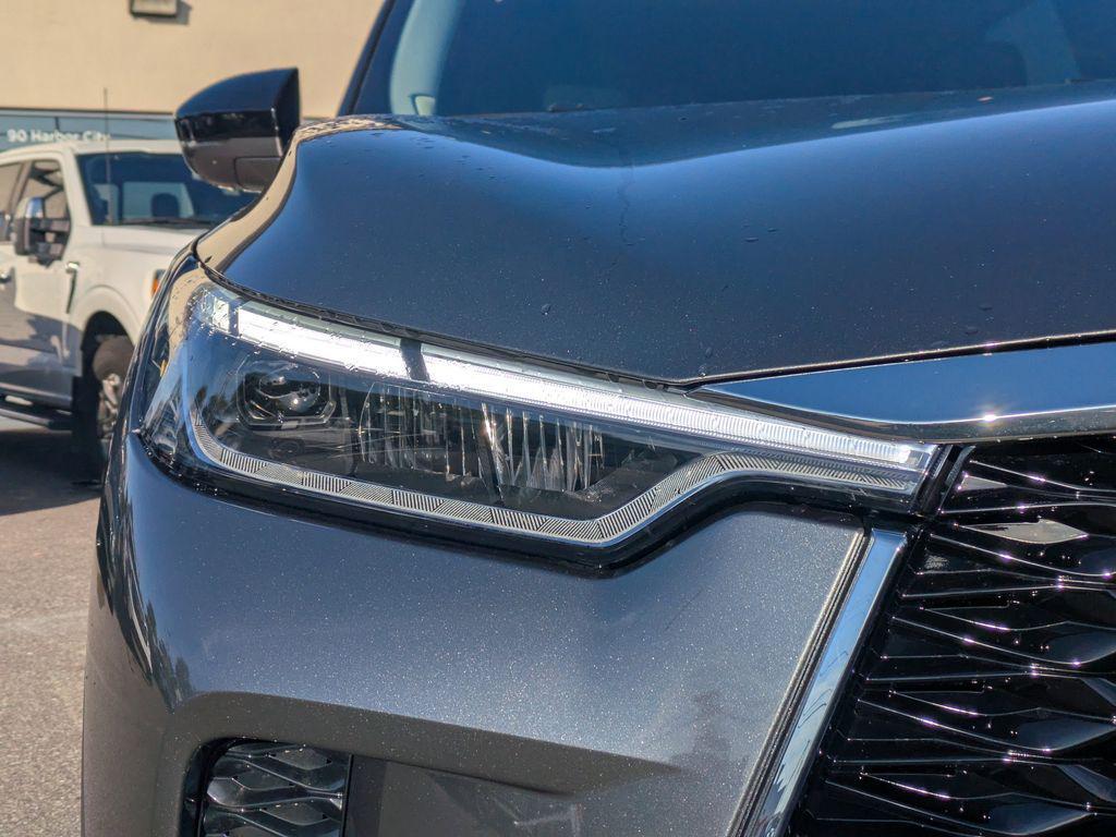 used 2025 INFINITI QX60 car, priced at $43,988