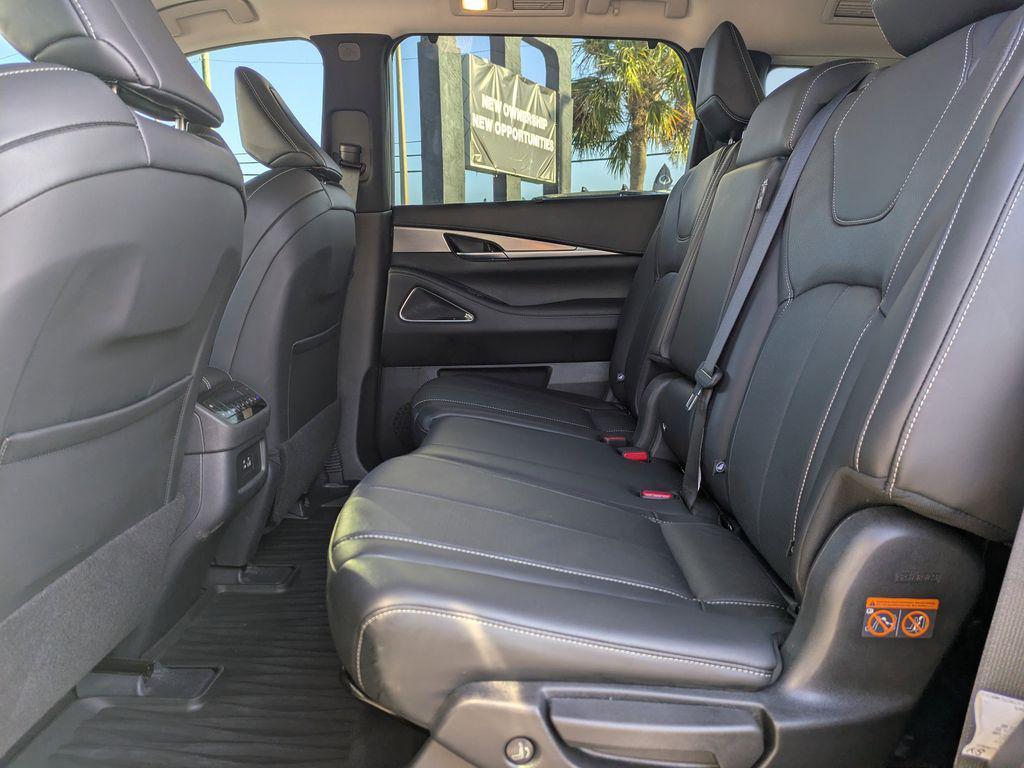 used 2025 INFINITI QX60 car, priced at $43,988