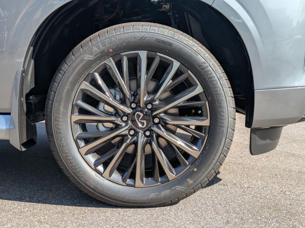 new 2026 INFINITI QX80 car, priced at $104,965